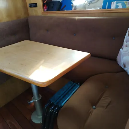 Botel Taiaut La Seyne-sur-Mer